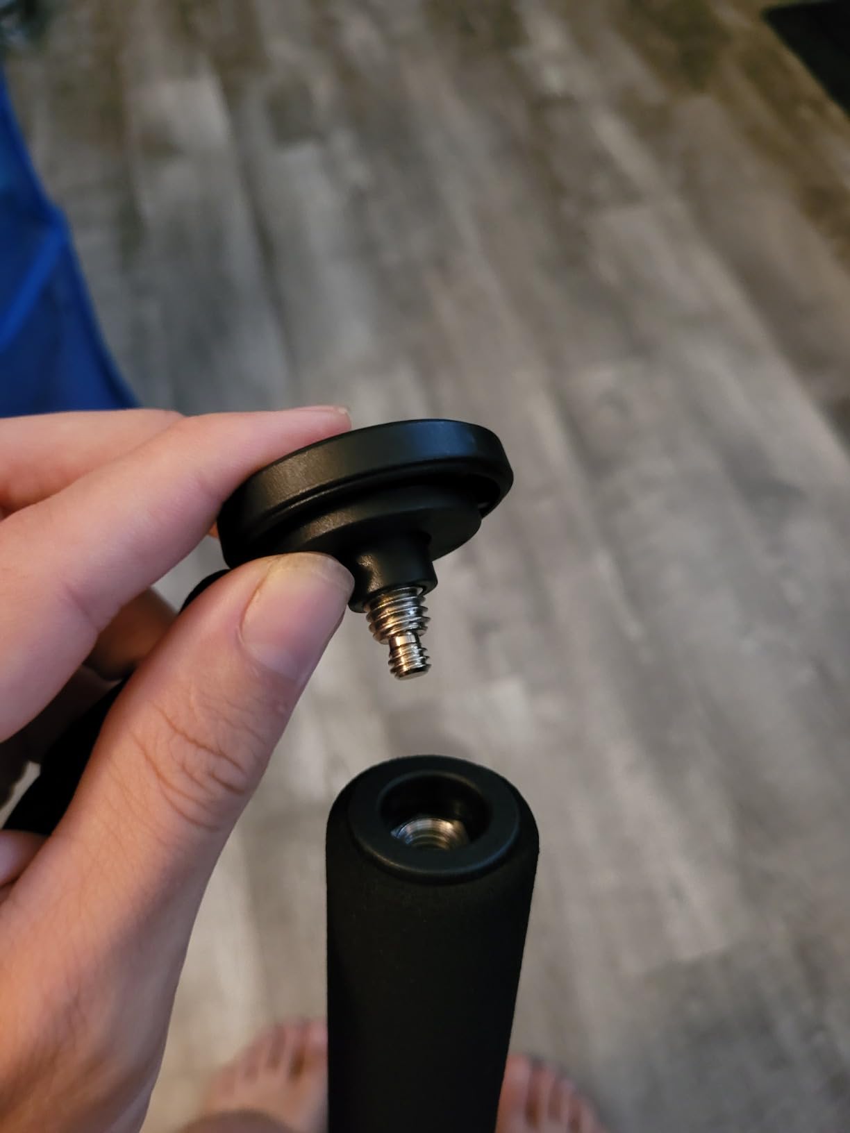 Świetnie nadaje się do odtwarzania plików audio, wideo i zdjęć